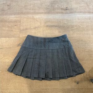 Abercrombie and Fitch Pleated Micro Skort - Grey